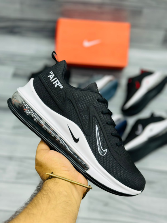 NK AIR MAX 720 - Image 3